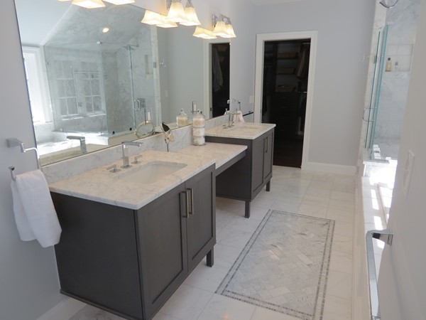 8 Windemere Road Wellesley, MA 02481 - Photo 18 of 20 a bathroom with a sink and a mirror