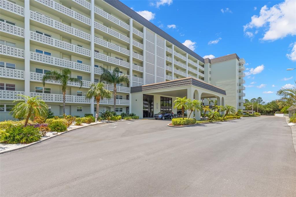 9 Forbes Place, Unit 707 Dunedin, FL 34698 - Photo 4 of 44