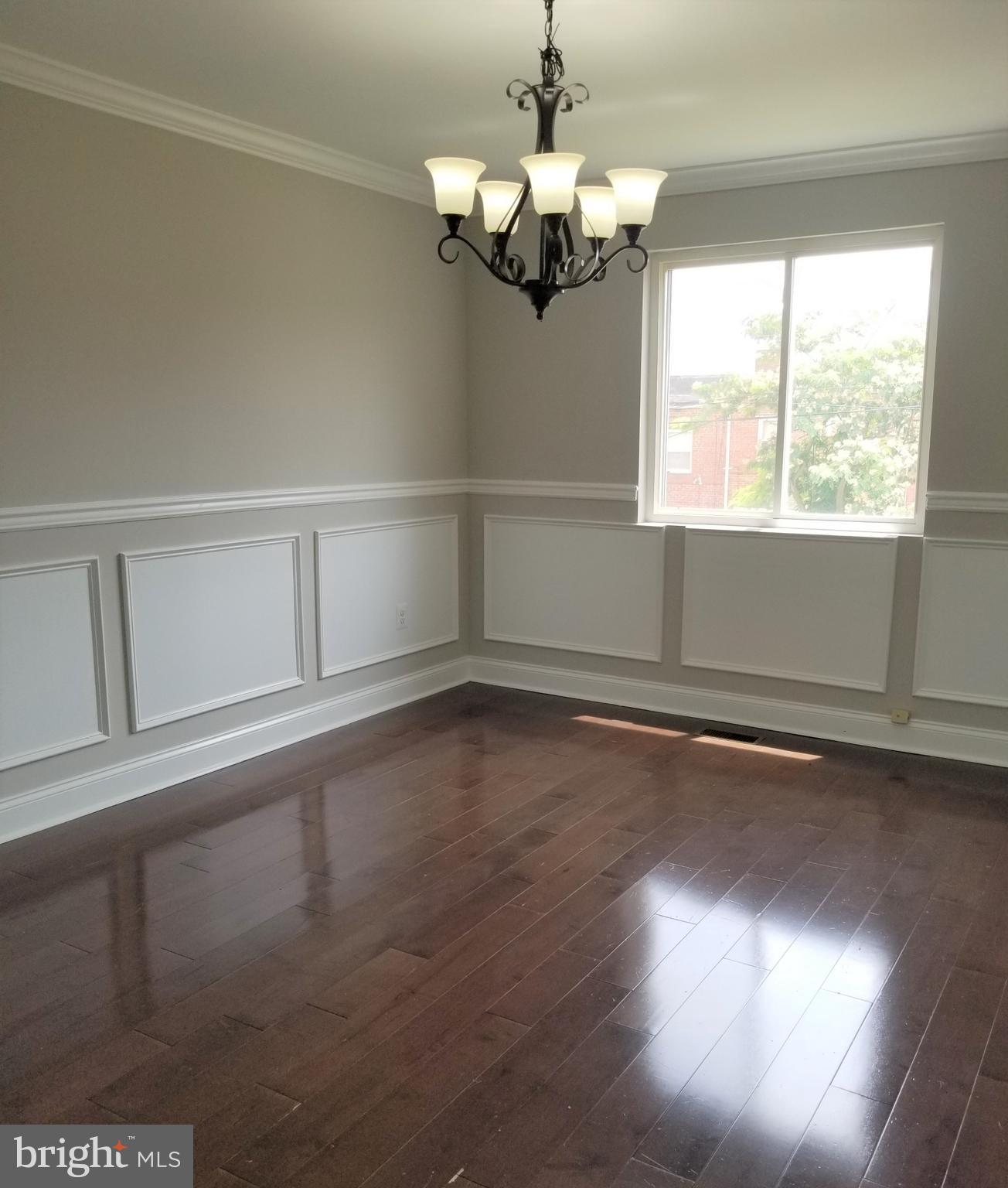 3911 Glenhunt Road Baltimore, MD 21229 - Photo 7 of 18 Gallery Image 7