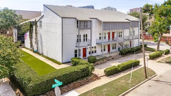 $1,195 | 3827 Gilbert Avenue, Unit 109, Dallas, TX 75219