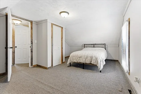 $115,000 | 301 North 2nd Avenue, Chenoa, IL 61726