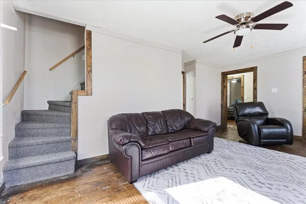 $115,000 | 301 North 2nd Avenue, Chenoa, IL 61726