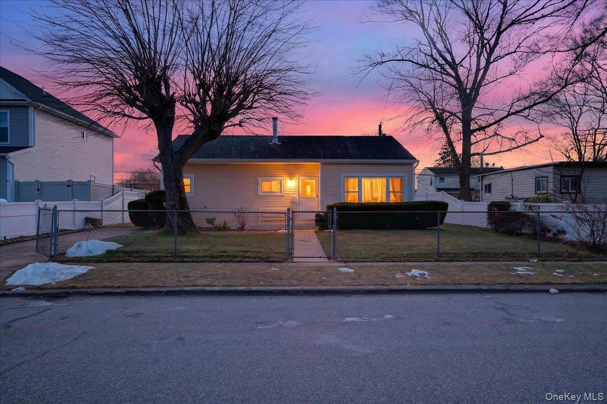 21 North Somerset Road Amityville, NY 11701 - Photo 1 of 16