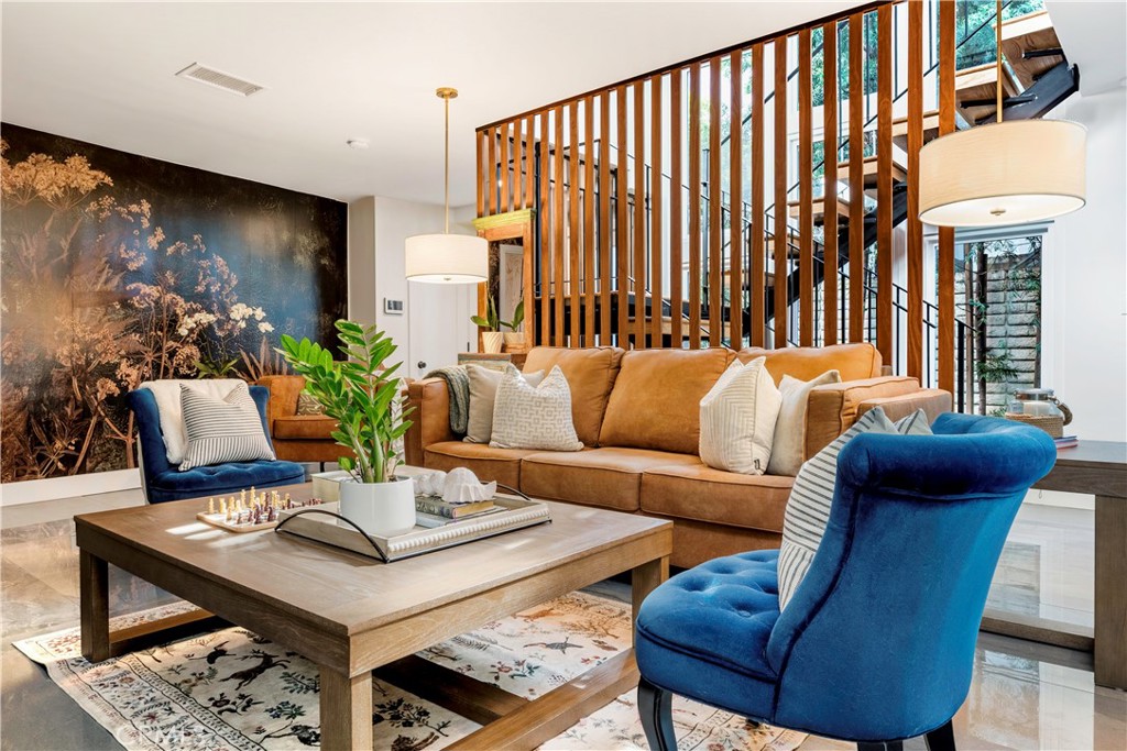 35 Geneva Walk Long Beach, CA 90803 - Photo 10 of 36 a living room with furniture and wooden floor