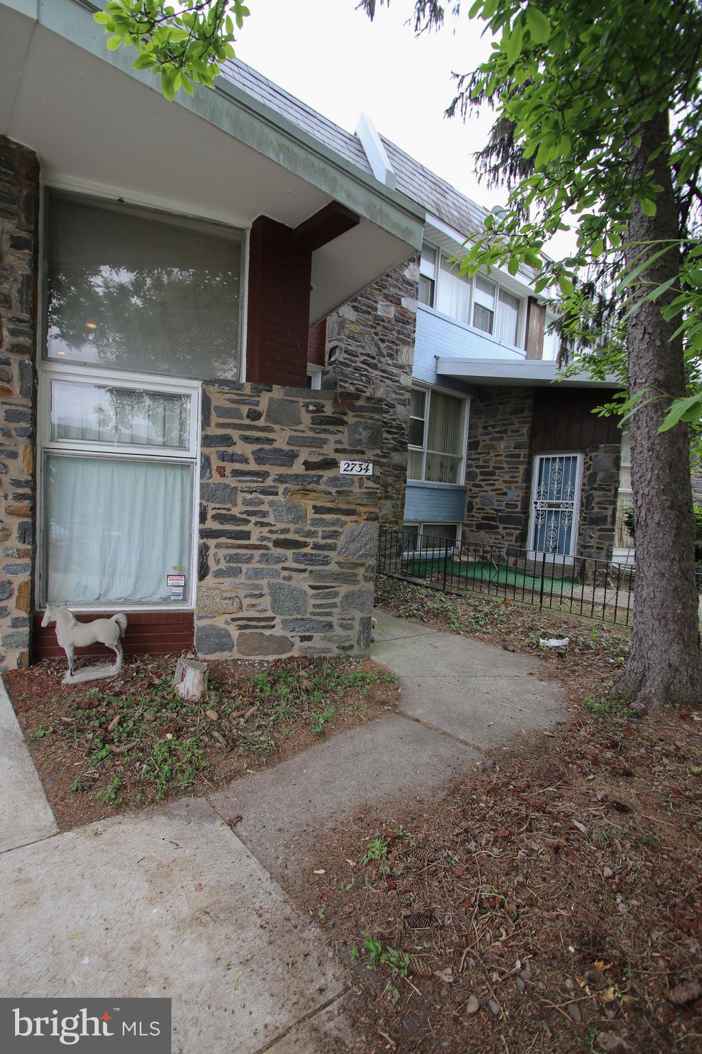 2734 West Country Club Road Philadelphia, PA 19131 - Photo 2 of 30 Front of House