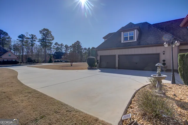 $675,000 | 65 Fox Hall Crossing West, Senoia, GA 30276