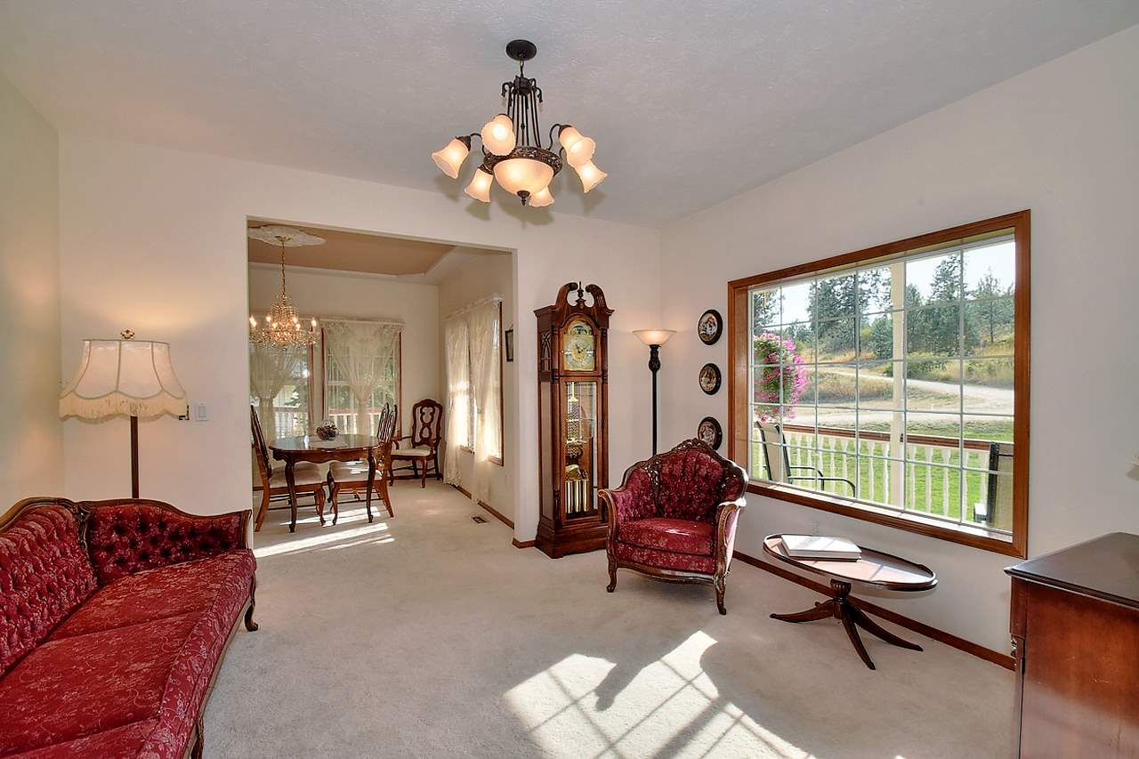 21902 North Monroe Road Spokane, WA 99208 - Photo 3 of 20
