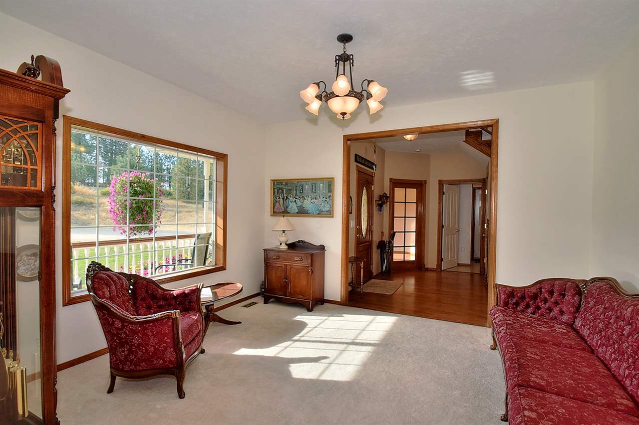 21902 North Monroe Road Spokane, WA 99208 - Photo 4 of 20
