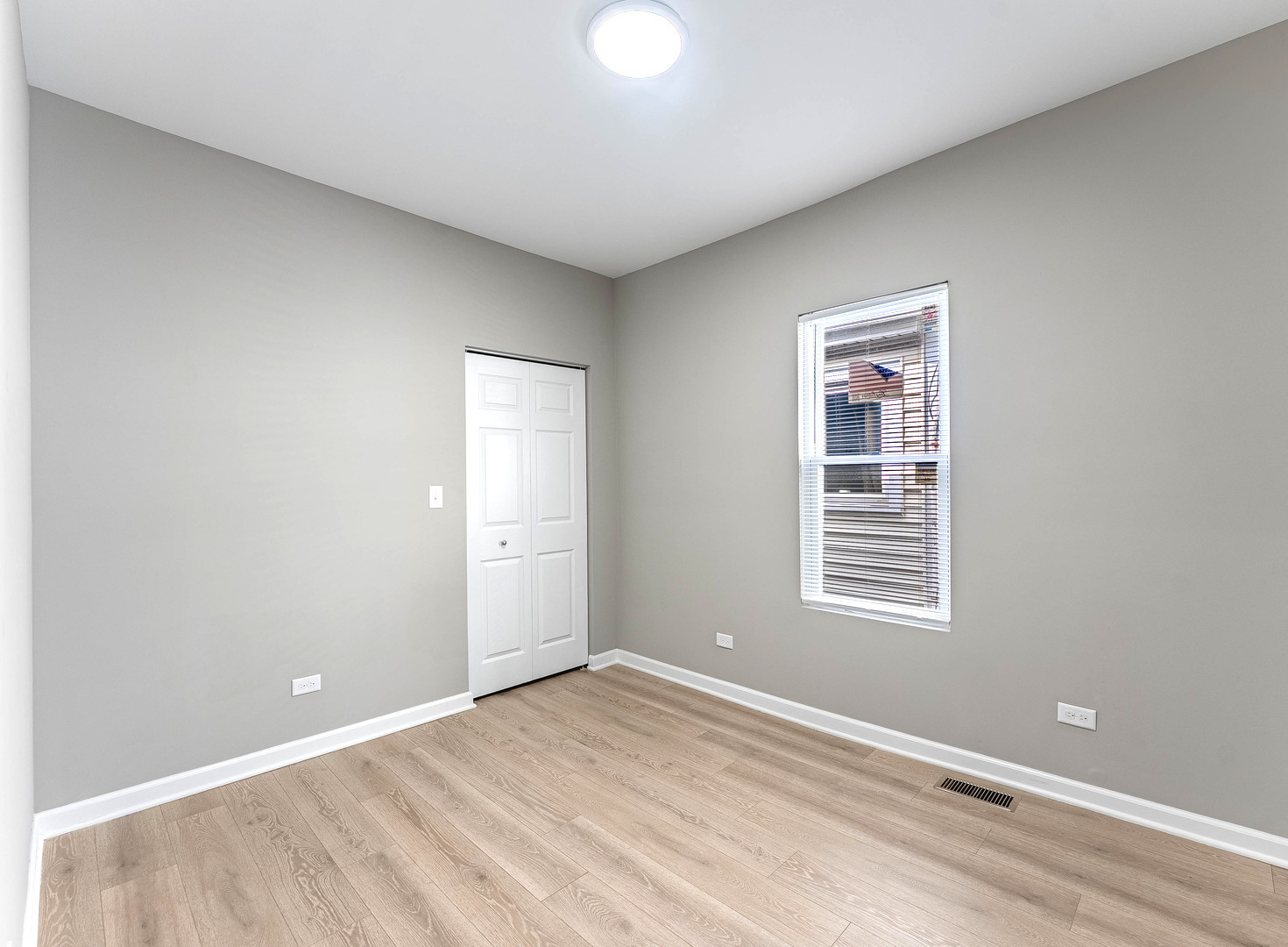 2733 West 38th Street Chicago, IL 60632 - Photo 18 of 30 a view of an empty room with a window