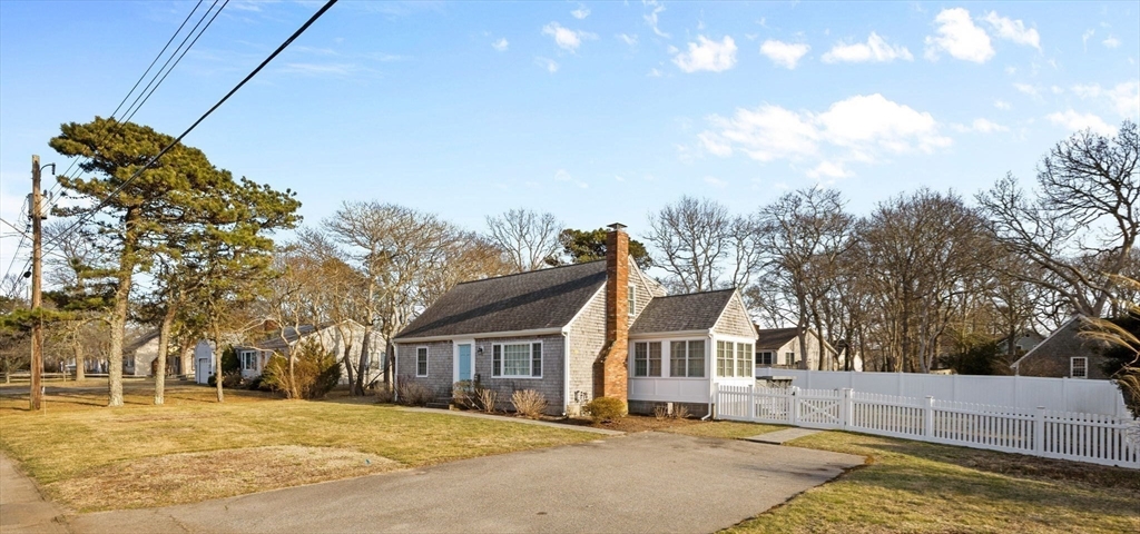 32 Emerson Road Falmouth, MA 02536 - Photo 2 of 42