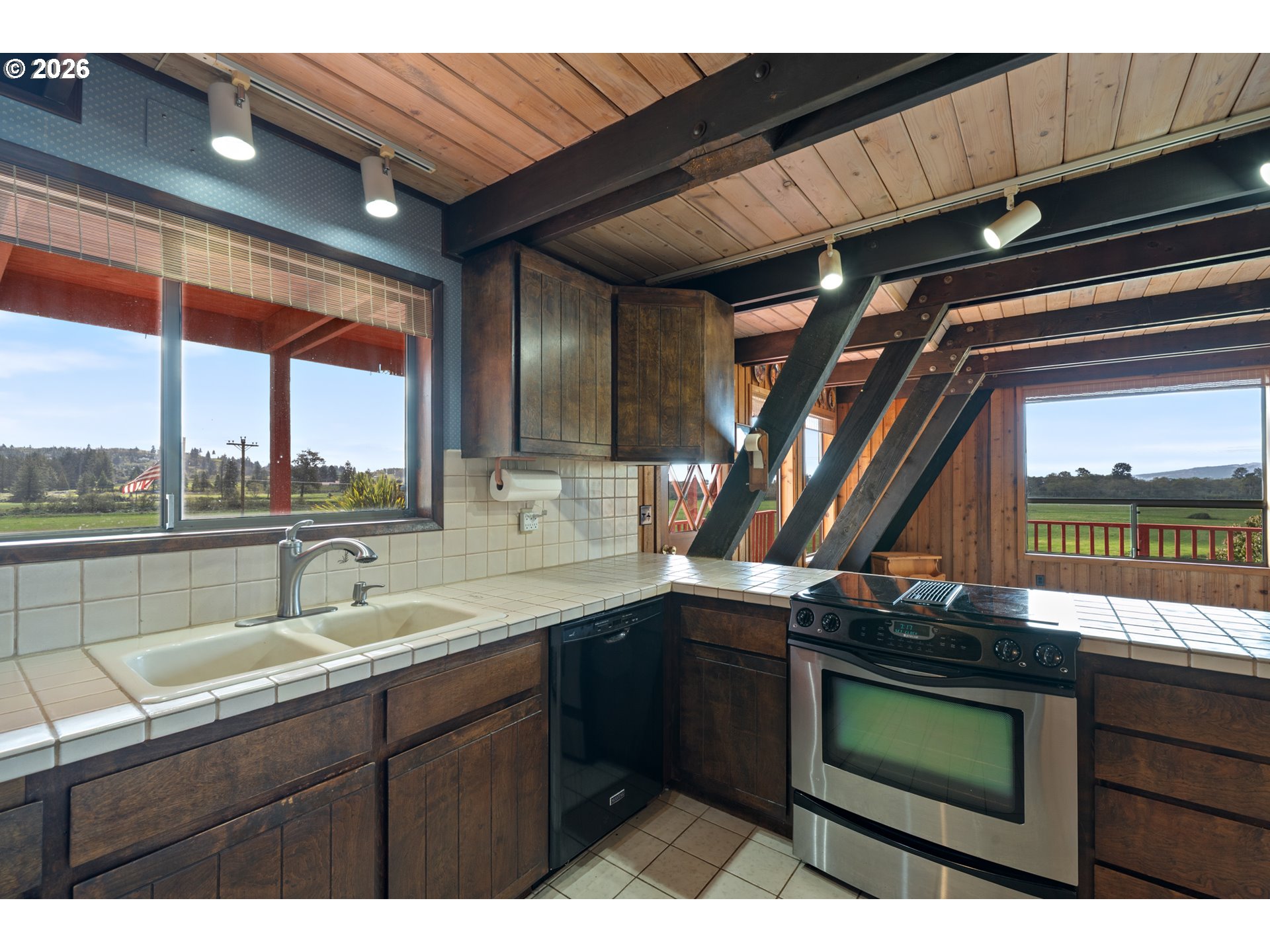 9660 Sollie Smith Road North Tillamook, OR 97141 - Photo 18 of 48 Kitchen