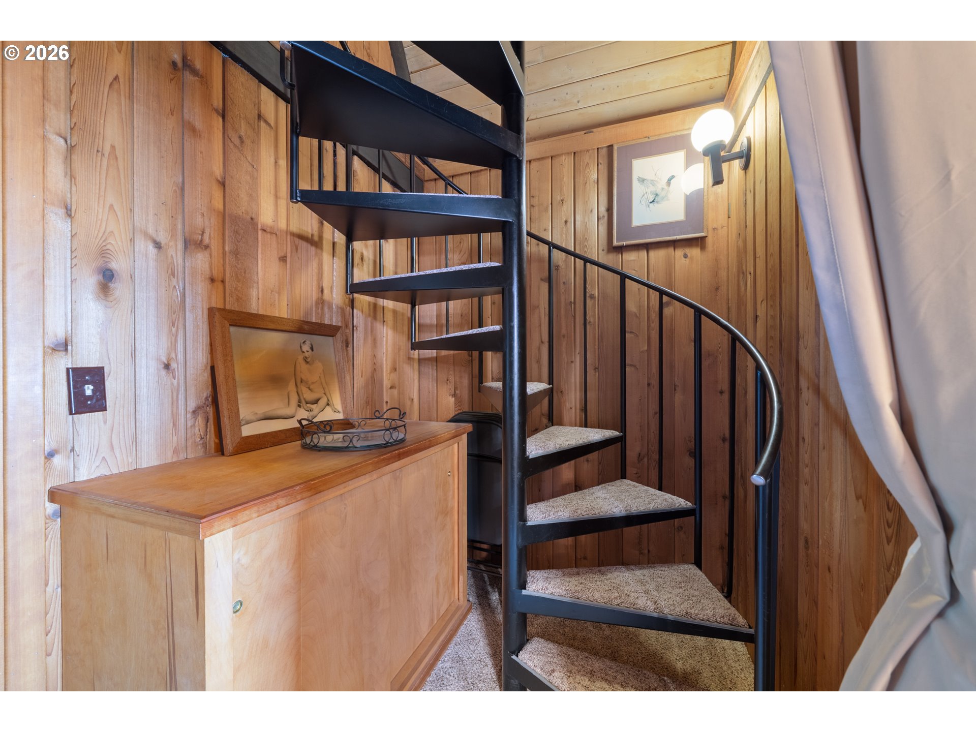 9660 Sollie Smith Road North Tillamook, OR 97141 - Photo 26 of 48 Staircase