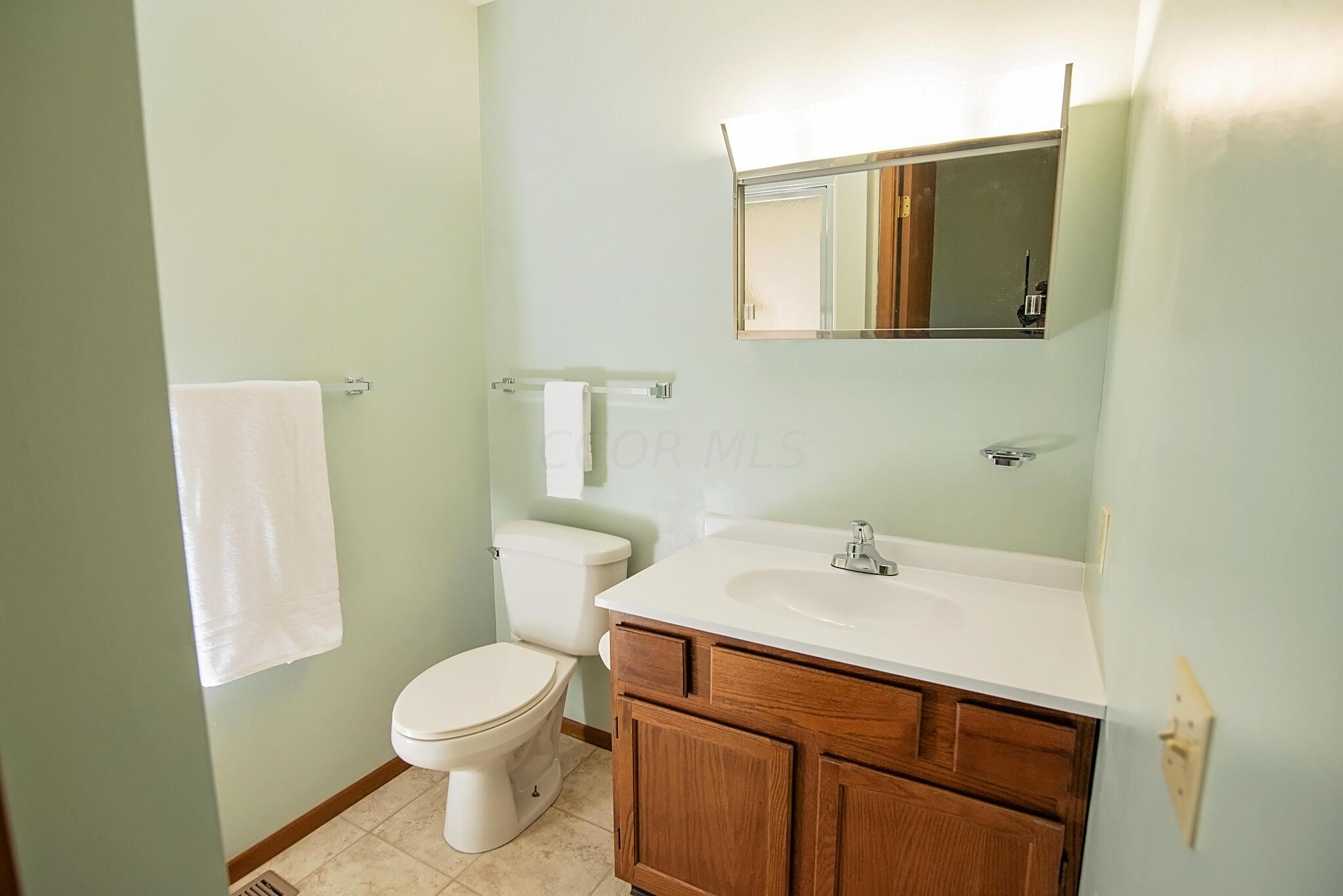 1139 Derby Road Springfield, OH 45503 - Photo 14 of 37 20240730-1139 Derby-017