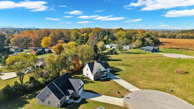 $488,000 | 74 Summerset Drive, Winchester, TN 37398