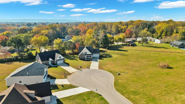 $488,000 | 74 Summerset Drive, Winchester, TN 37398