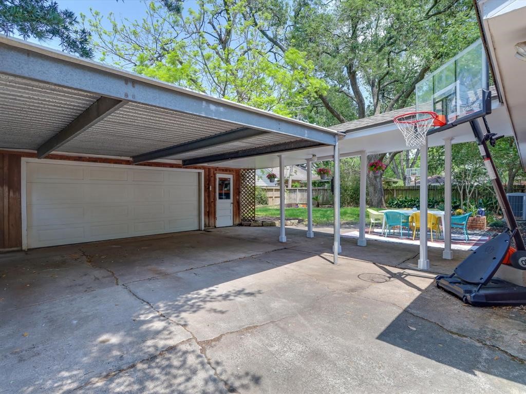 5630 Edith Street Houston, TX 77081 - Photo 30 of 30 Carport and 2 car garage.