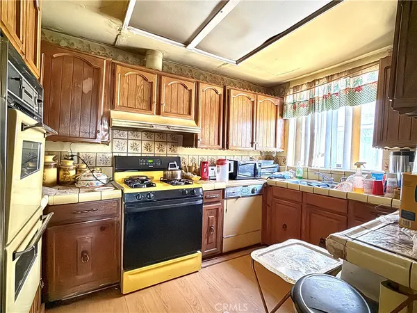 $225,000 | 25330 Vancouver Avenue, Adelanto, CA 92301