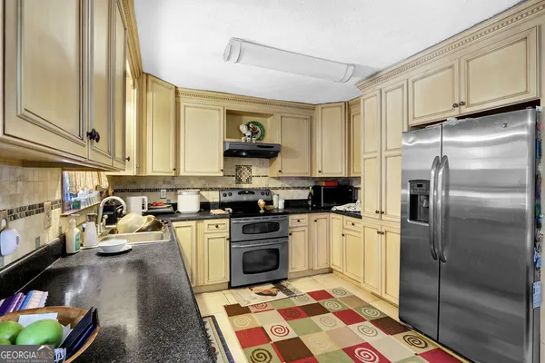 $340,000 | 869 Falconcrest Drive, Lawrenceville, GA 30043