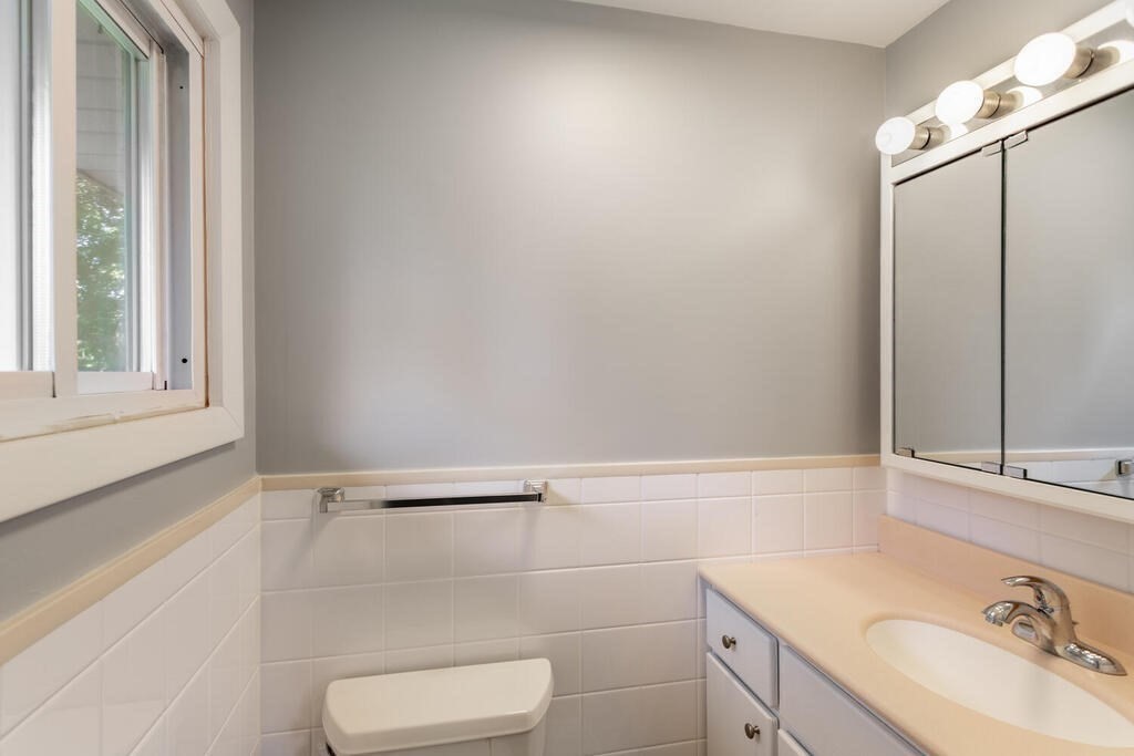 14 Circle Road Lowell, MA 01852 - Photo 20 of 35 Gallery Image 20