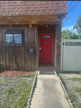 $1,950 | 5922 Thomas Street, Hollywood, FL 33021
