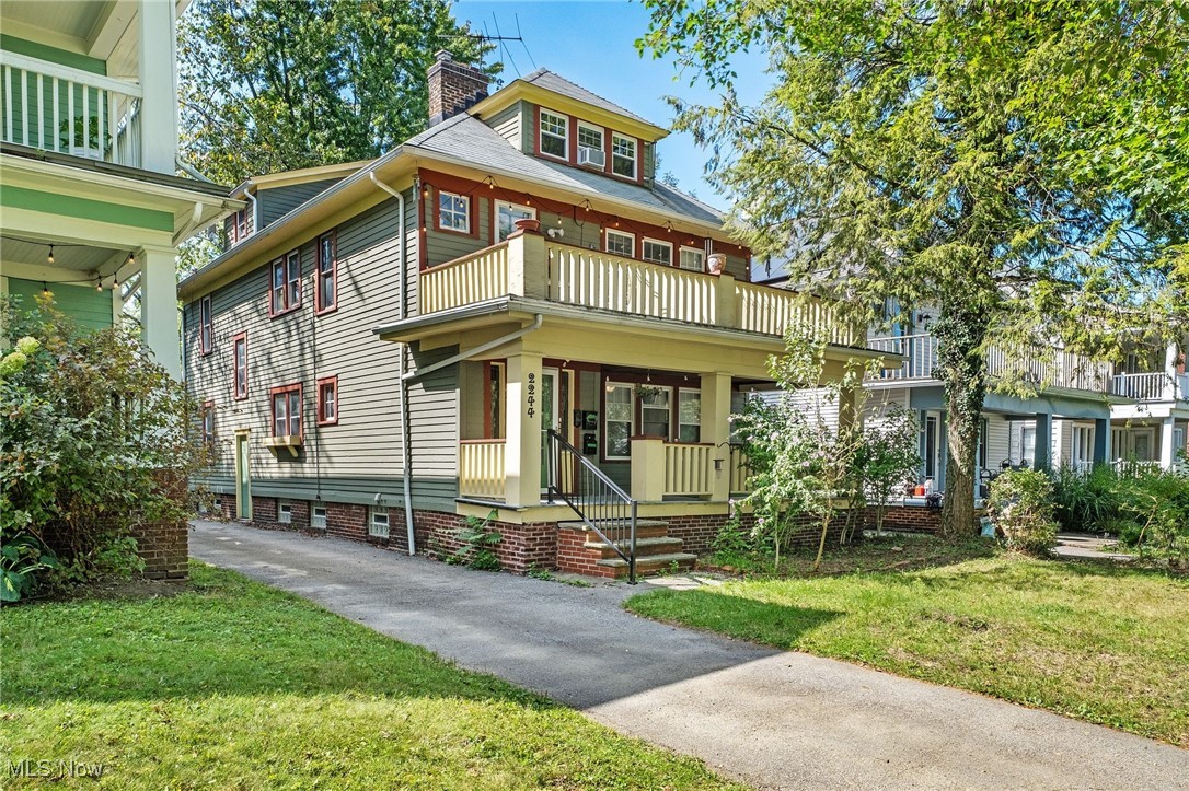 2244 Rexwood Road Cleveland, OH 44118 - Photo 2 of 33