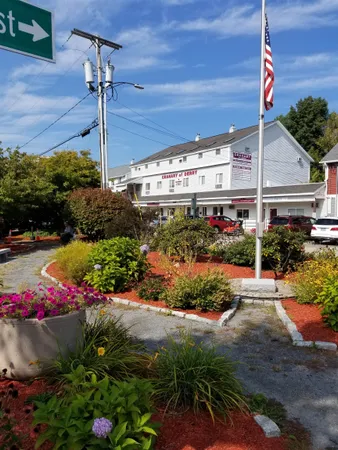 $1,650 | 16 Manning Street, Unit 201, Derry, NH 03038