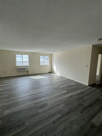 $1,650 | 16 Manning Street, Unit 201, Derry, NH 03038