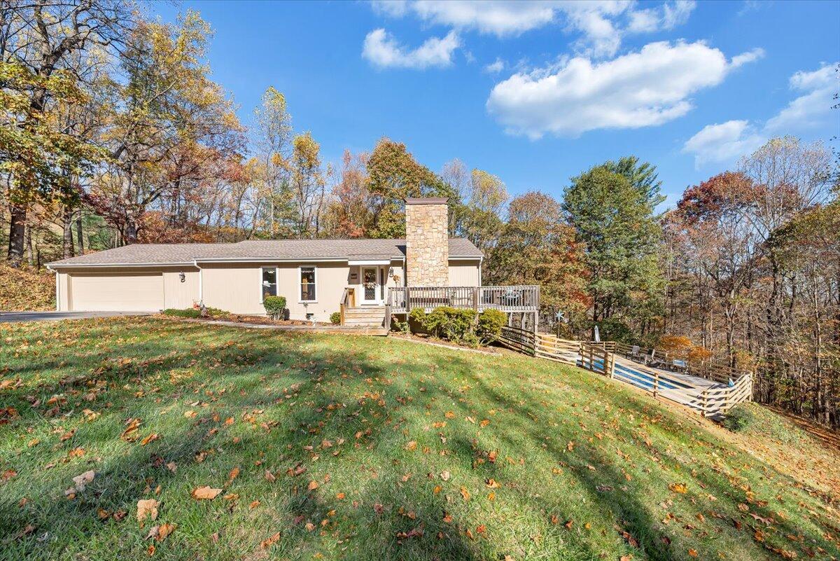 6263 Mt Chestnut Road Roanoke, VA 24018 - Photo 2 of 37 40-MIB06592
