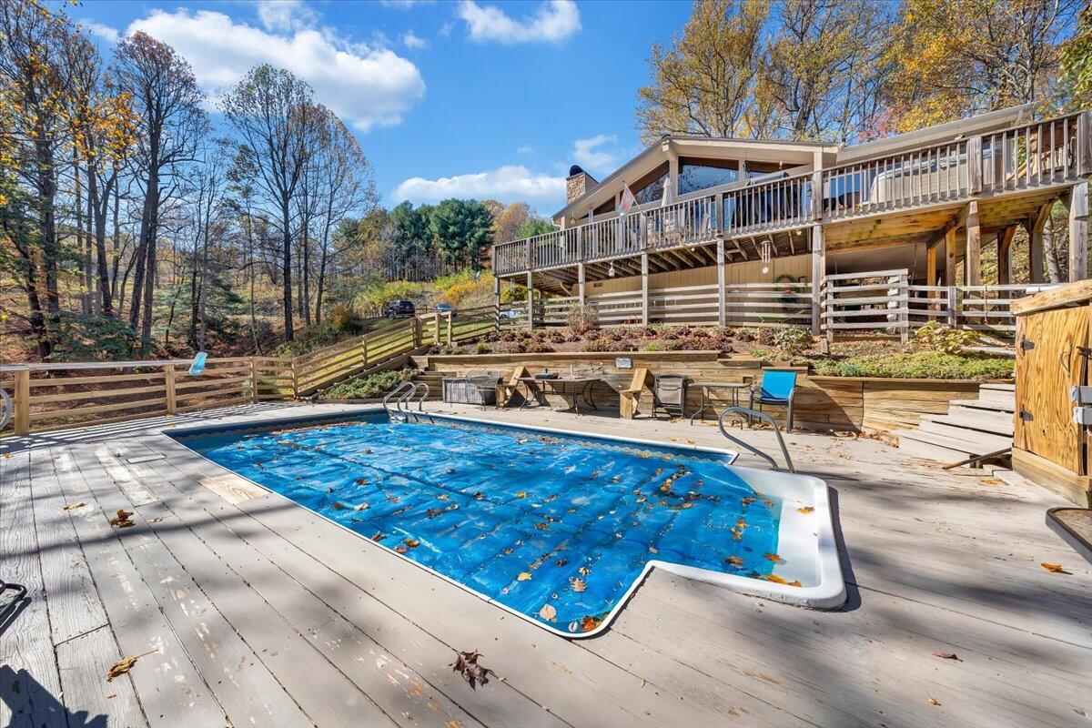 6263 Mt Chestnut Road Roanoke, VA 24018 - Photo 31 of 37 32-MIB06565