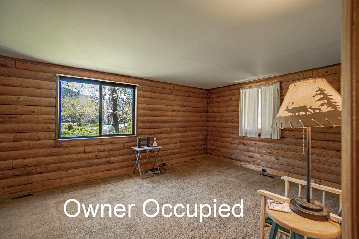 700 Neil Creek Road Ashland, OR 97520 - Photo 16 of 37 DSC08260-HDR (Medium) OO