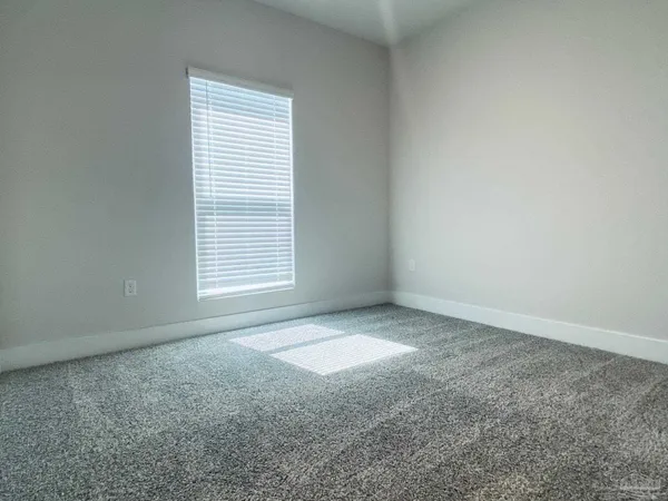 $2,000 | 9908 Starling Drive, Pensacola, FL 32506