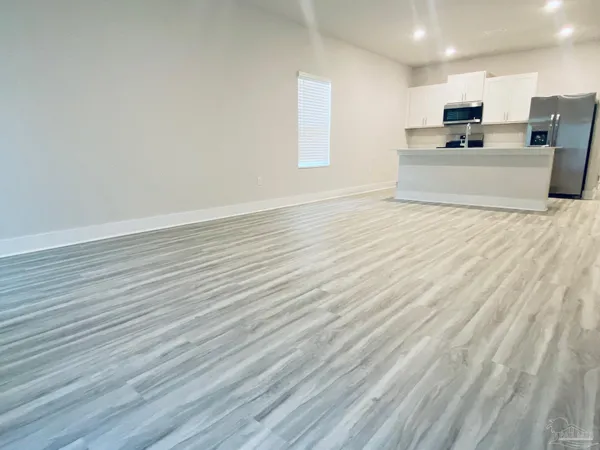 $2,000 | 9908 Starling Drive, Pensacola, FL 32506