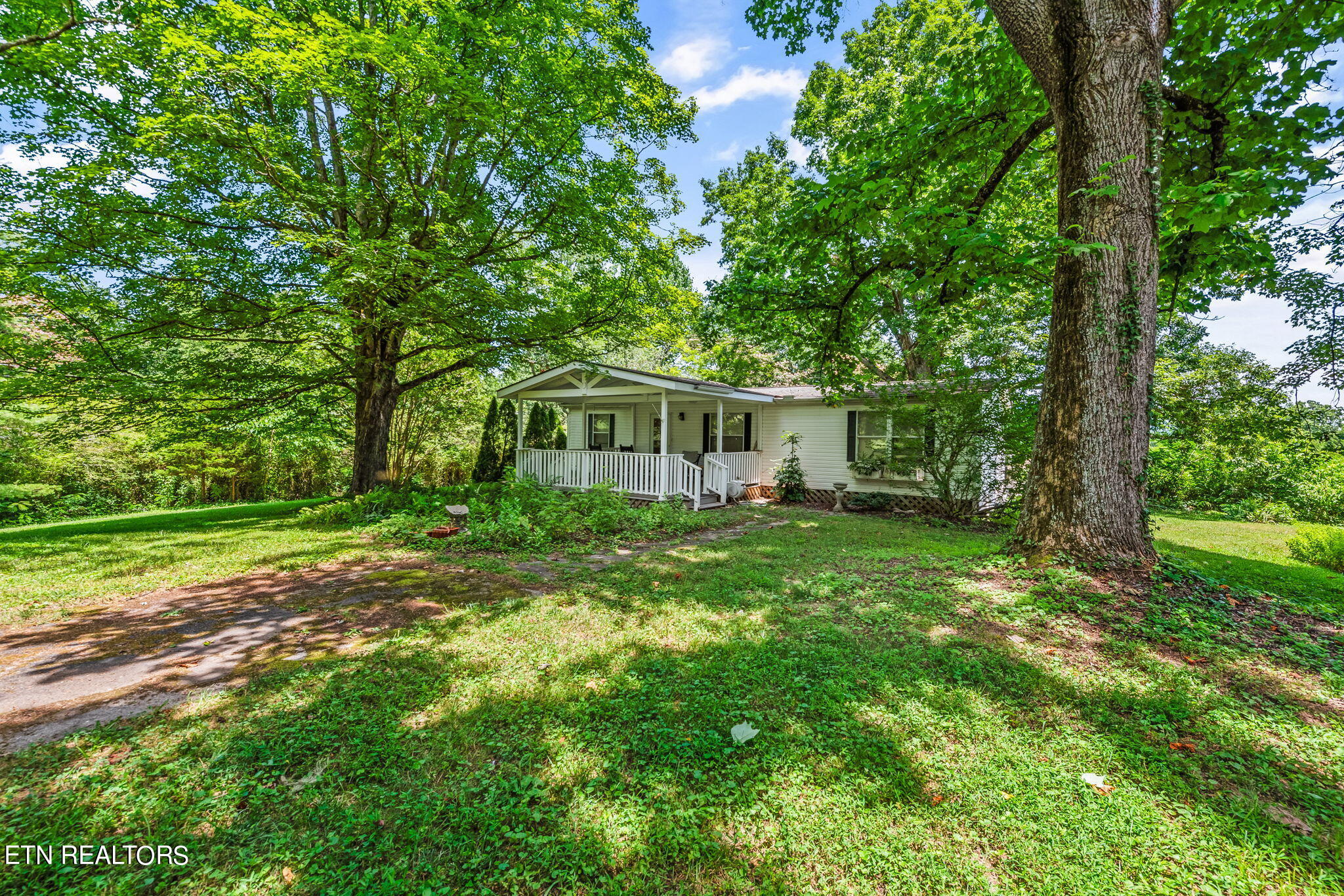 7418 Old Tuckaleechee Road Townsend, TN 37882 - Photo 2 of 43 2-web-or-mls-OldTcklch7418 (6)