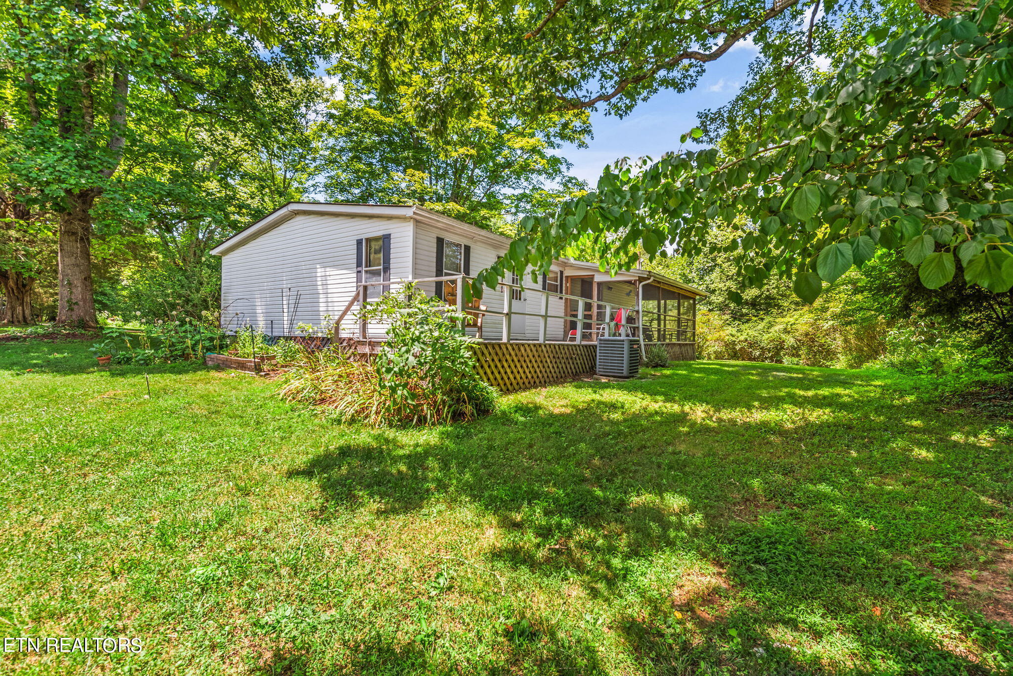 7418 Old Tuckaleechee Road Townsend, TN 37882 - Photo 32 of 43 35-web-or-mls-OldTcklch7418 (81)