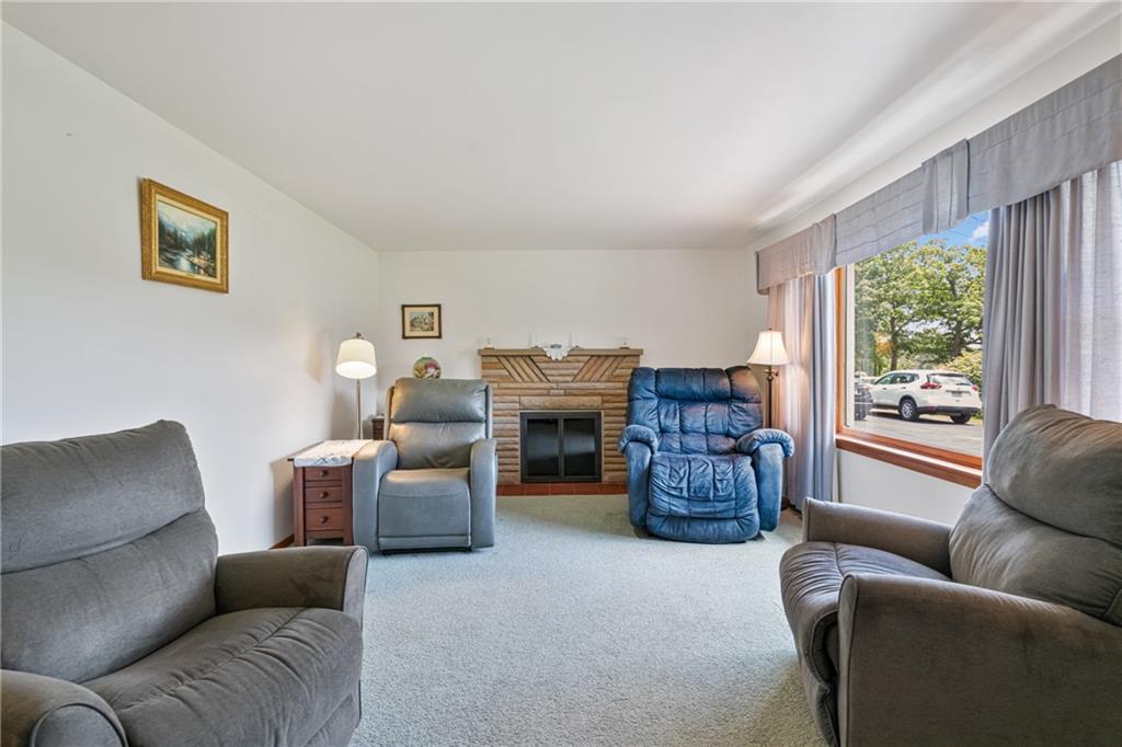 642 Wallace Run Road Beaver Falls, PA 15010 - Photo 22 of 34