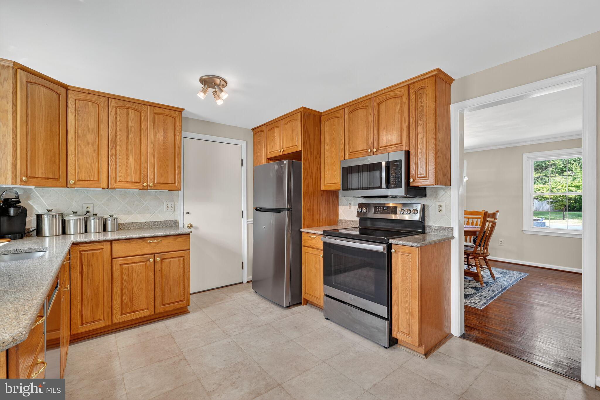 7620 Trail Run Road Falls Church, VA 22042 - Photo 7 of 35 Kitchen