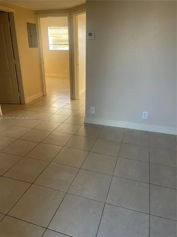 $1,600 | 110 Southeast 2nd Street, Unit 309, Hallandale Beach, FL 33009