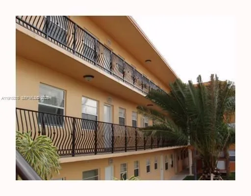 $1,600 | 110 Southeast 2nd Street, Unit 309, Hallandale Beach, FL 33009