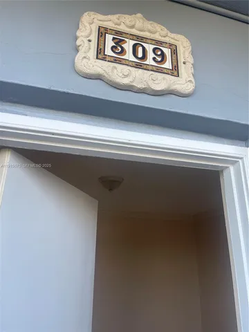 $1,600 | 110 Southeast 2nd Street, Unit 309, Hallandale Beach, FL 33009