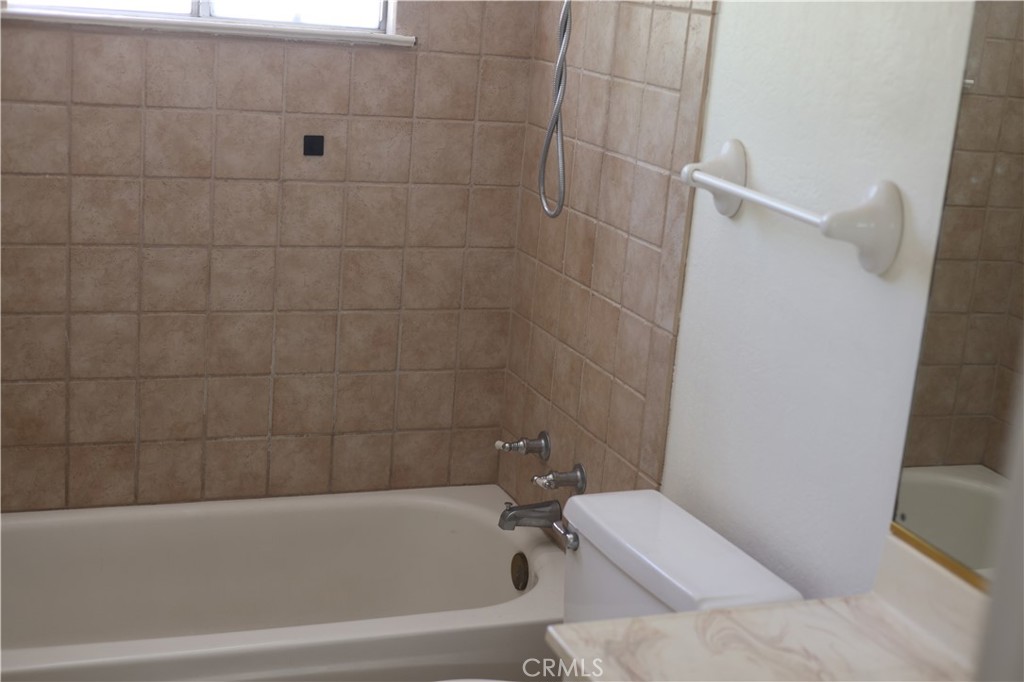 14010 Bush Avenue Riverside, CA 92508 - Photo 5 of 7