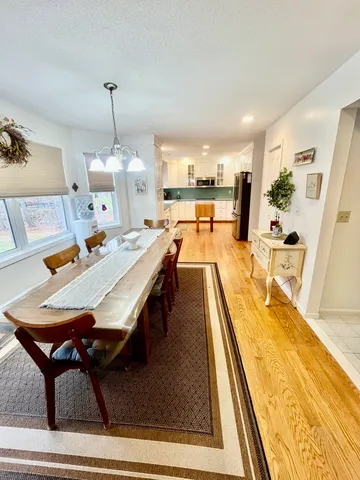 $524,900 | 19 Wagon Trail, Wolcott, CT 06716