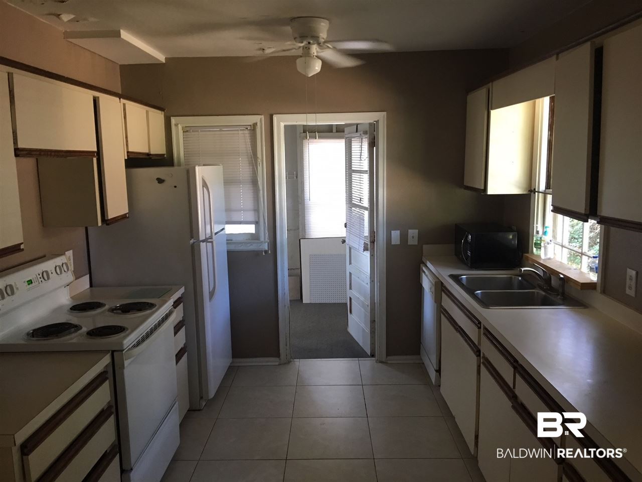 405 East Orange Avenue Foley, AL 36535 - Photo 3 of 7