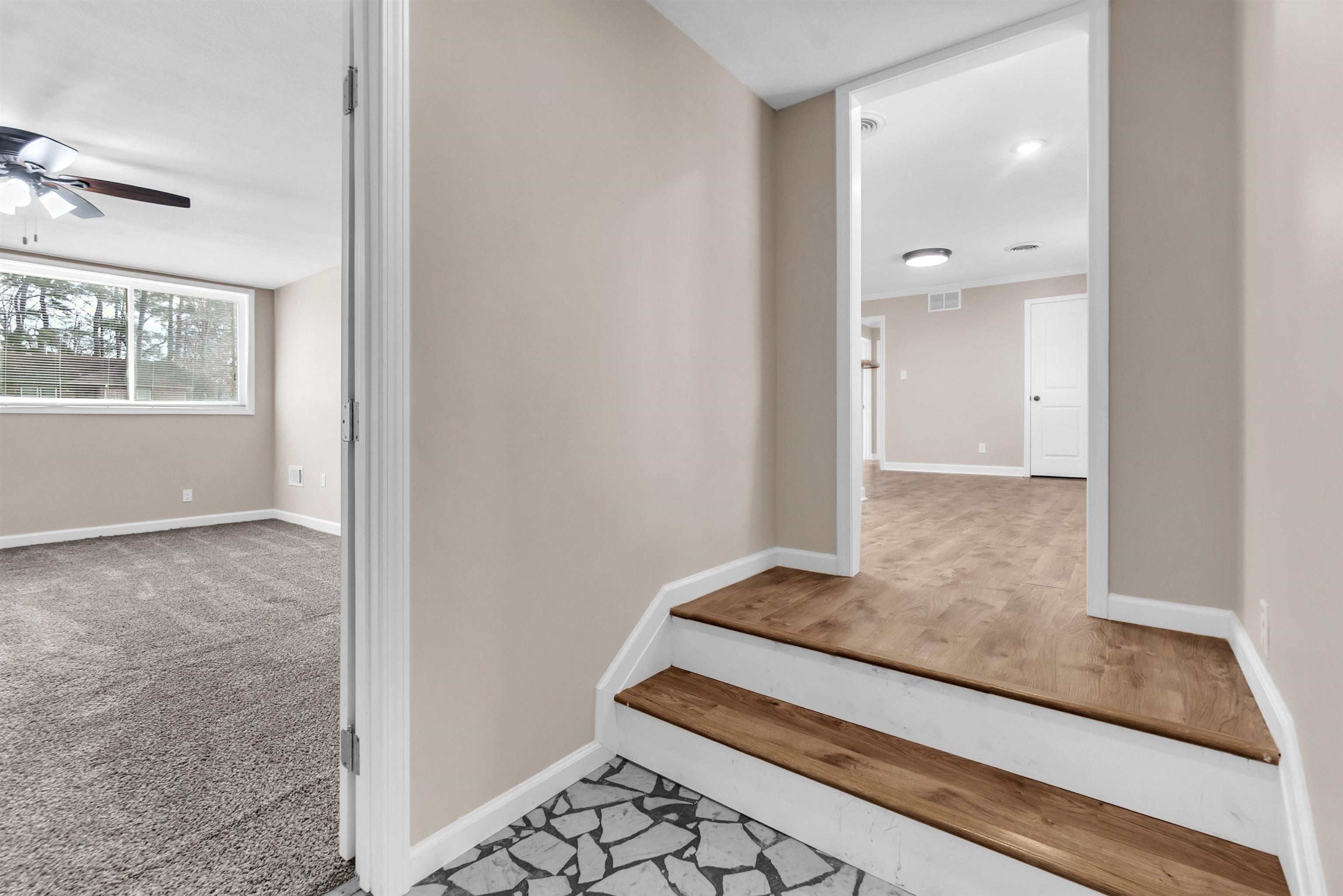 1371 Phillips Road Memphis, TN 38134 - Photo 26 of 35 Stairs with baseboards