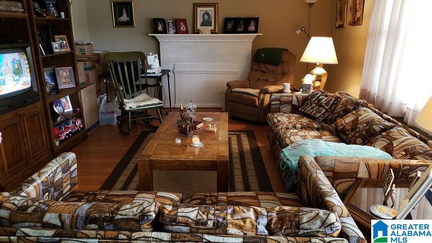 624 Pineywood Road Gardendale, AL 35071 - Photo 2 of 11