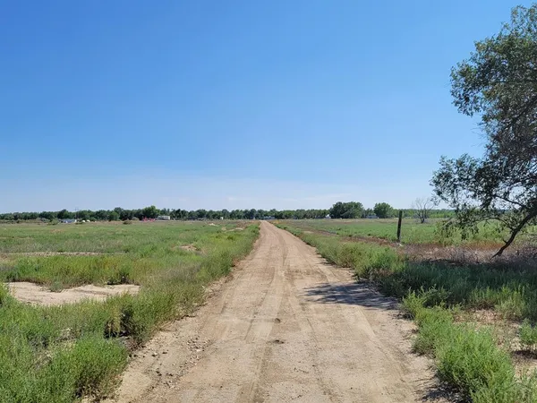 $800,000 | 49300 East State Highway 96, Avondale, CO 81022