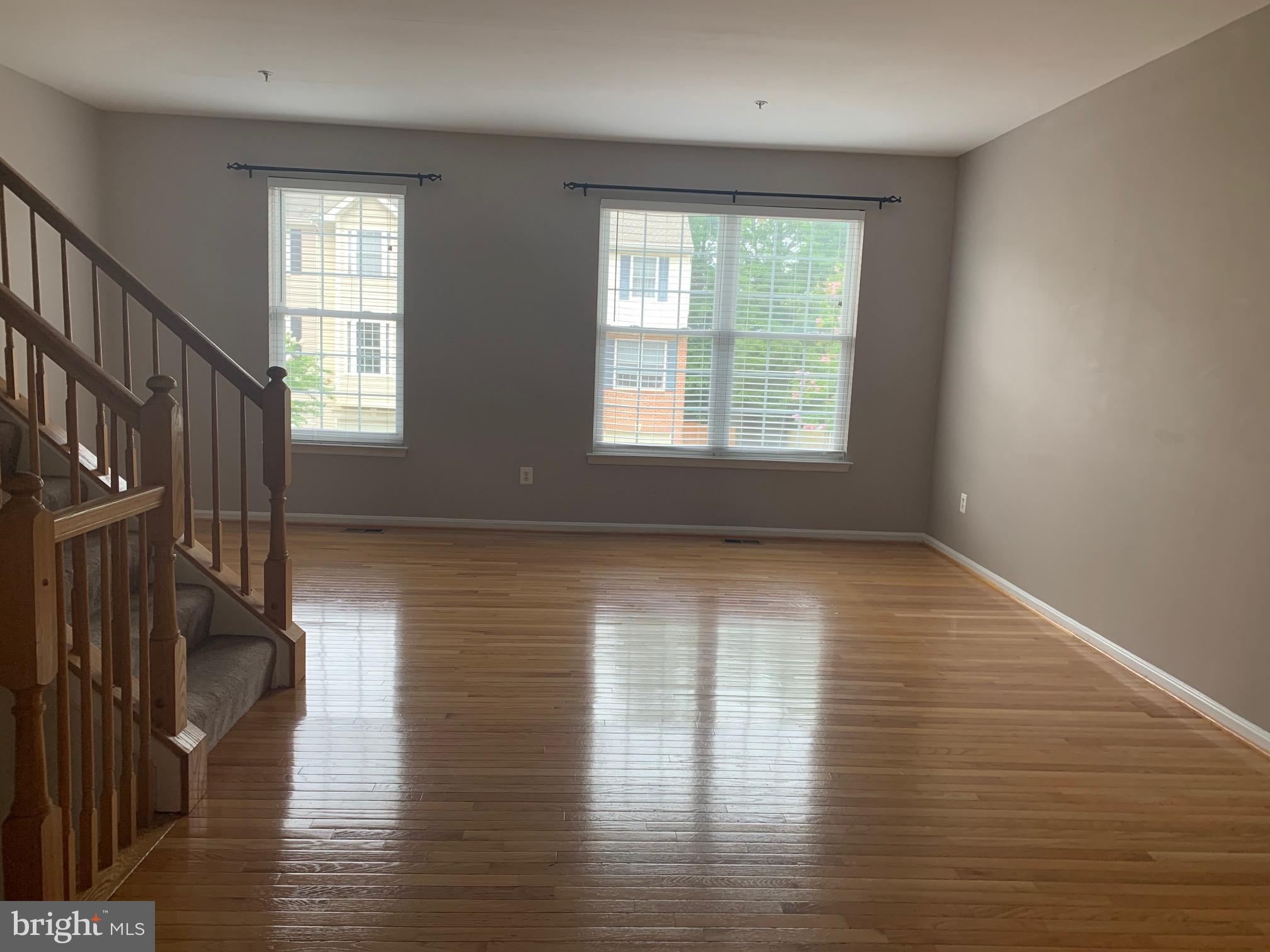 210 Tilden Way Edgewater, MD 21037 - Photo 11 of 34 Bright open main living room