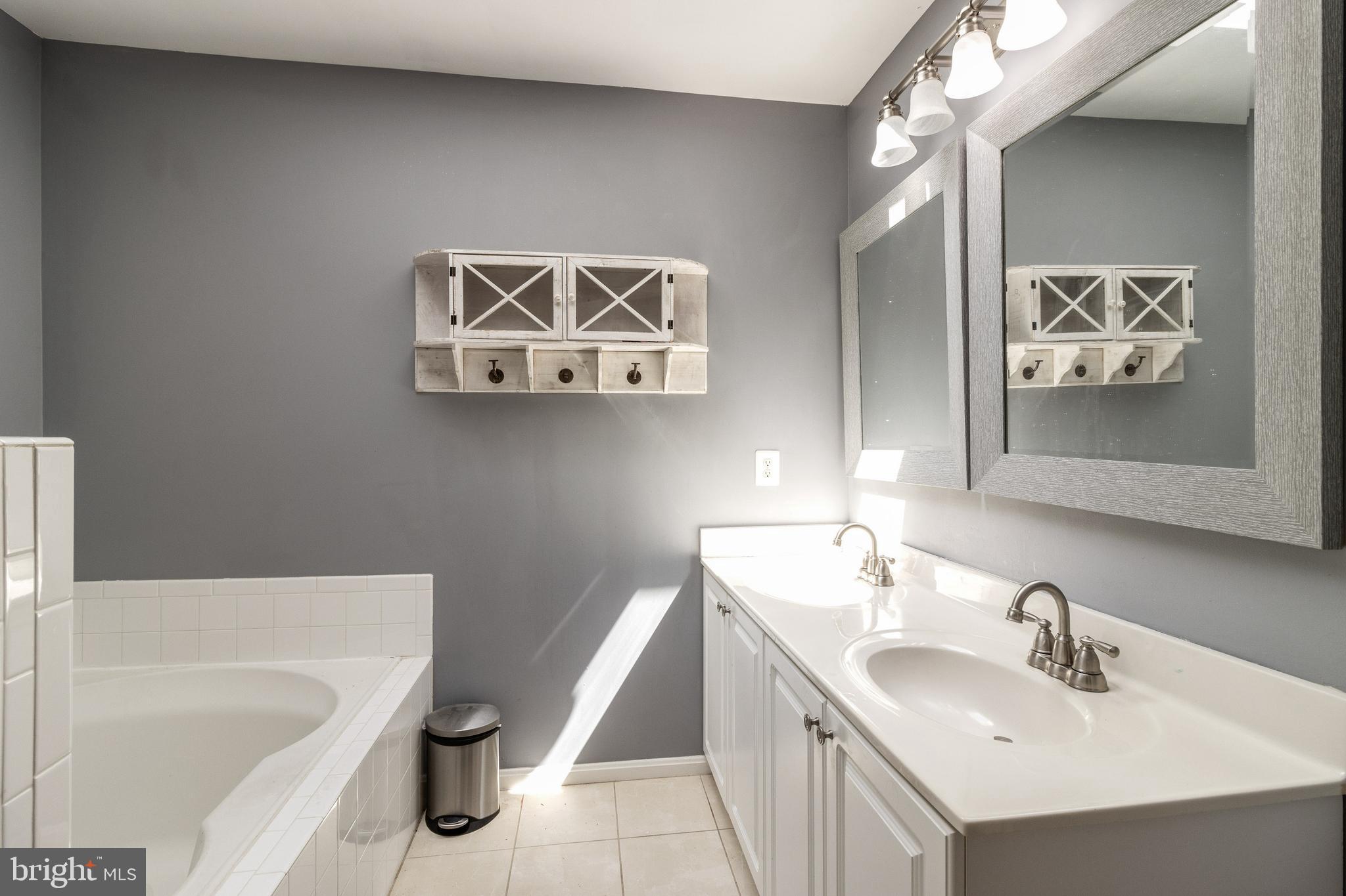 210 Tilden Way Edgewater, MD 21037 - Photo 18 of 34 Dual sinks in primary en suite