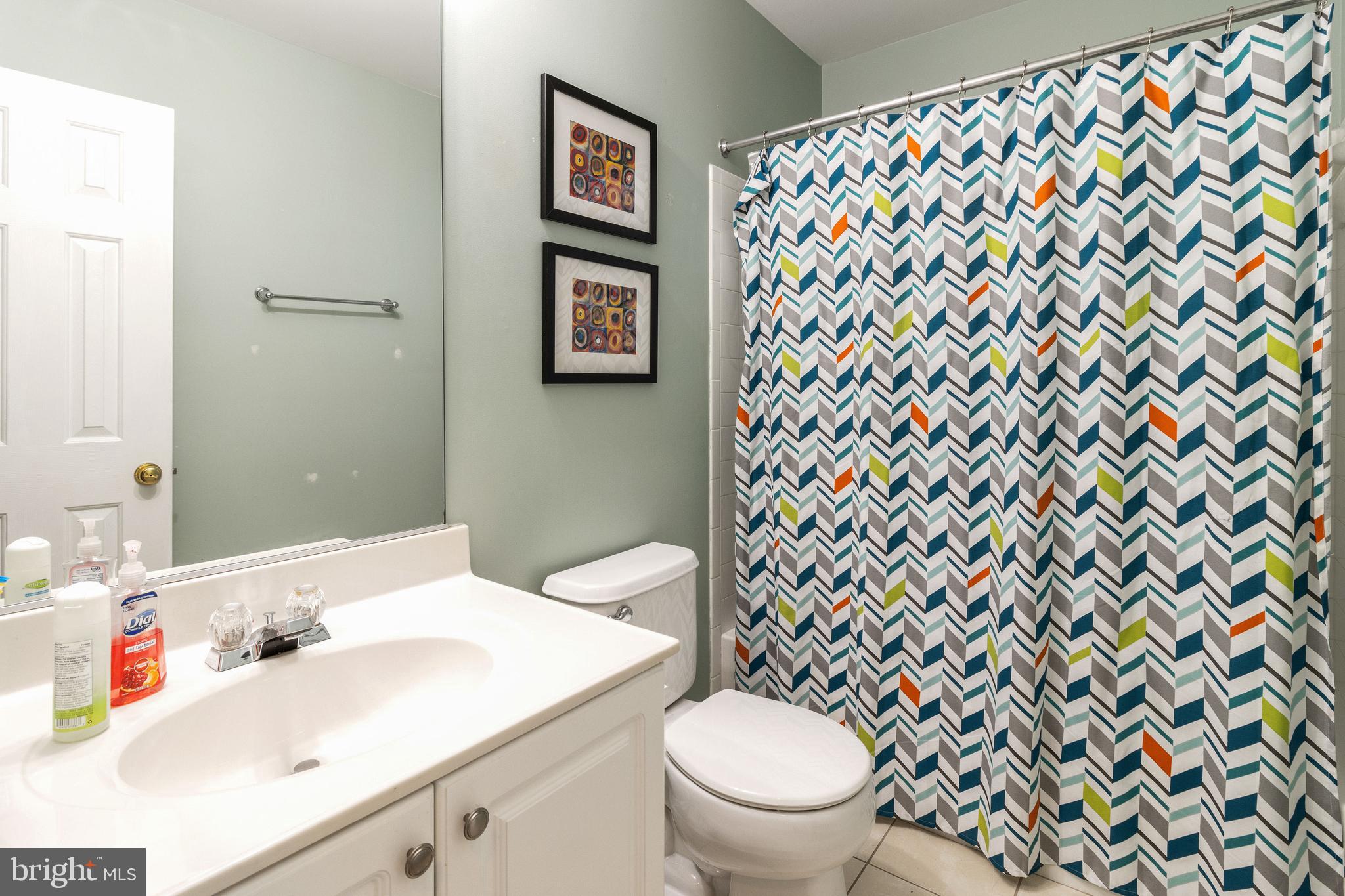 210 Tilden Way Edgewater, MD 21037 - Photo 21 of 34 Upper level full hall bath