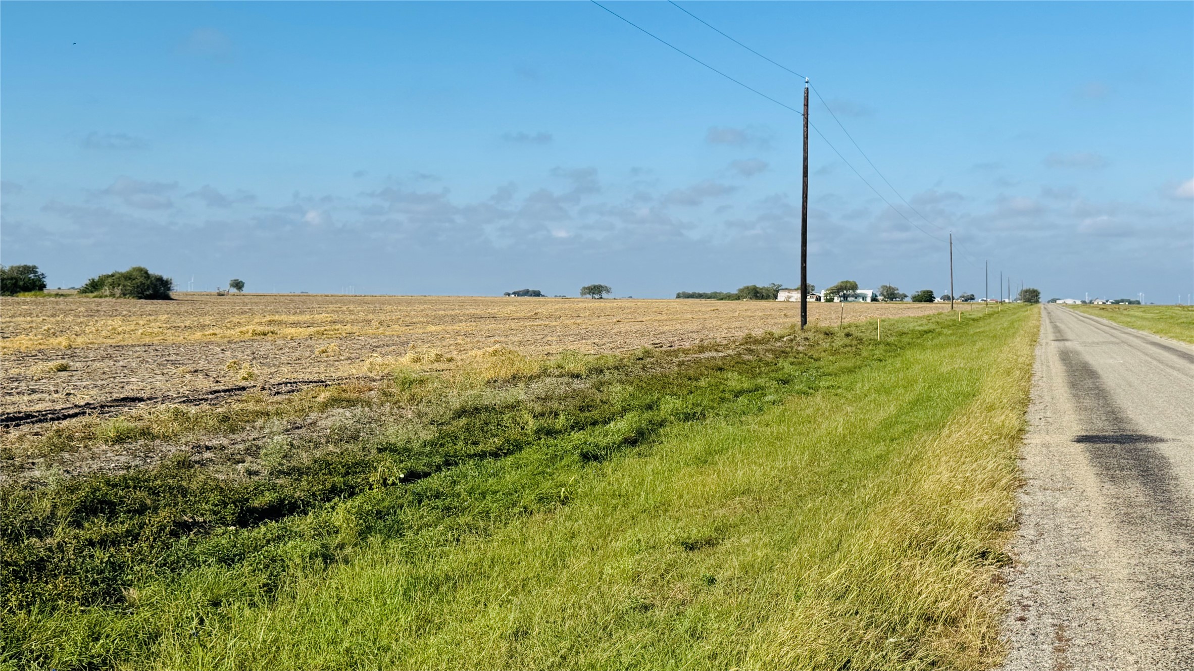 Lot 8 County Road 798 Sinton, TX 78387 - Photo 9 of 15 a view of an ocean