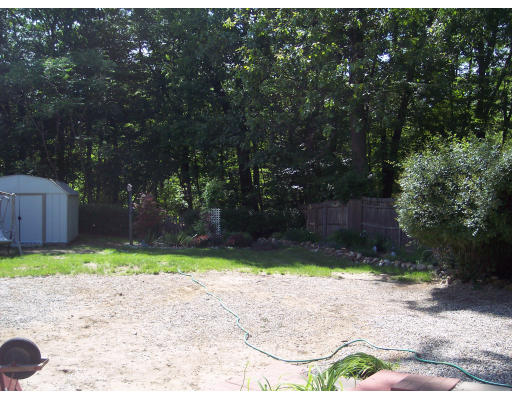 206 Durant Street Springfield, MA 01129 - Photo 3 of 9 Gallery Image 3
